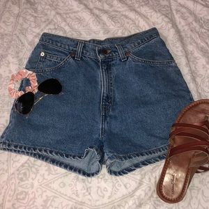 Vintage High waisted LEVI’S